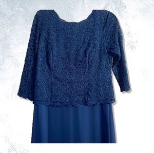 Long Evenings Dress by Alex Size 10P Navy Blue